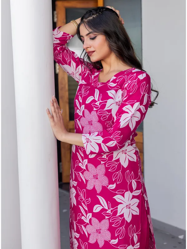Pink_Ethnic_Print_Kurta_Set_With_Pants_For_Women
