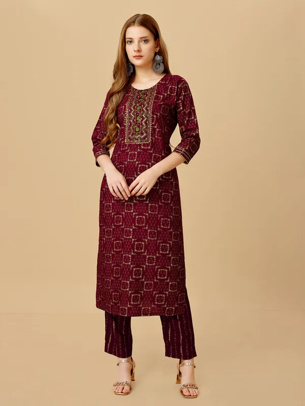 Purple_Ethnic_Print_Kurta_Set_With_Pants_For_Women