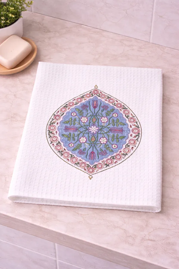 Off_White_Cotton_Waffle_Face_Towel_For_Everyday_Use