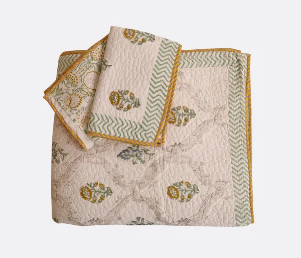 Off_White_100%_Cotton_Hand_Block_Quilted_Bedcover_King_For_Everyday_Use