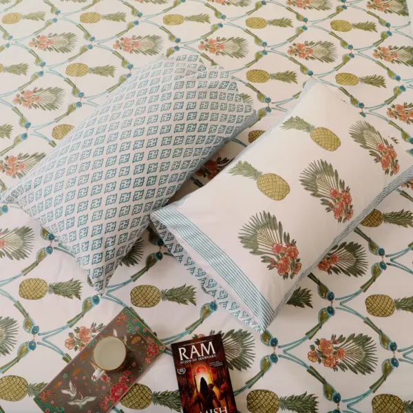Off_White_100%_Cotton_Hand_Block_Bedding_Sets_For_Everyday_Use