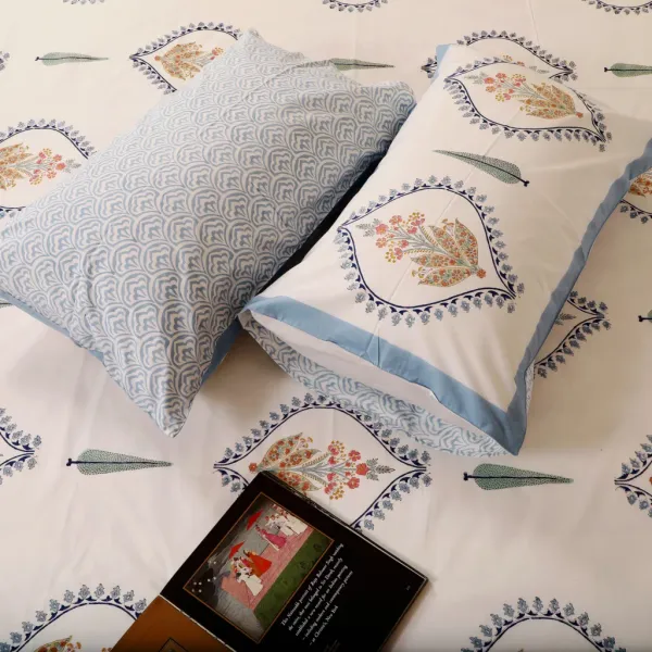 Off_White_100%_Cotton_Hand_Block_Bedding_Sets_For_Everyday_Use