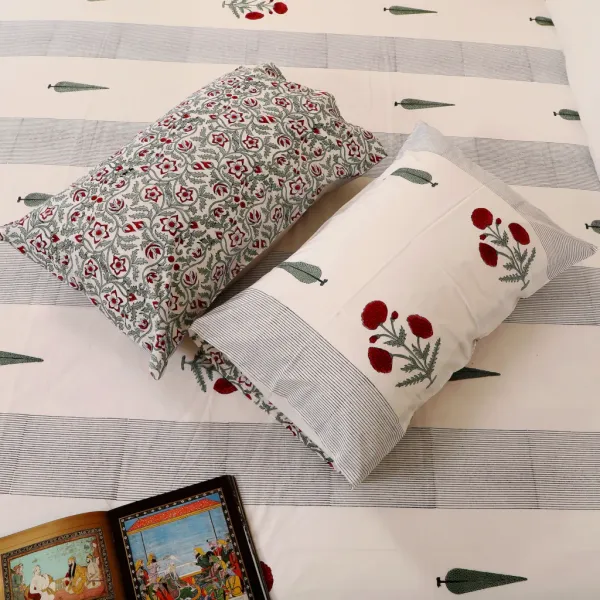 Off_White_100%_Cotton_Hand_Block_Bedding_Sets_For_Everyday_Use