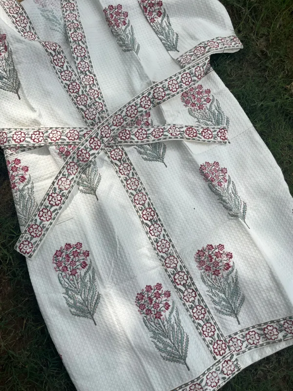 Off_White_Cotton_Waffle_Bathrobe_For_Everyday_Use