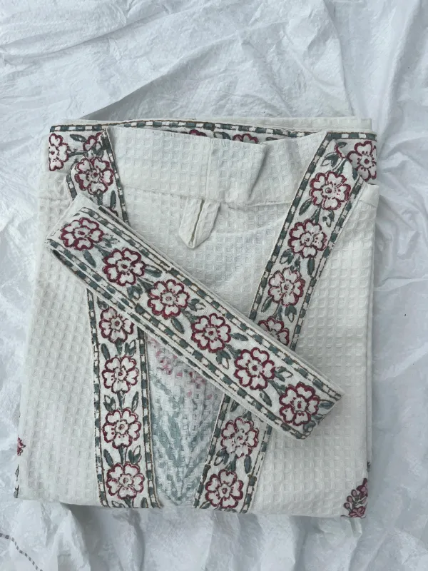 Off_White_Cotton_Waffle_Bathrobe_For_Everyday_Use