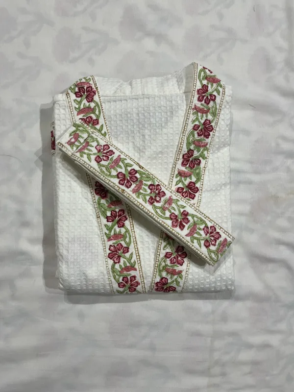Off_White_Cotton_Waffle_Bathrobe_For_Everyday_Use