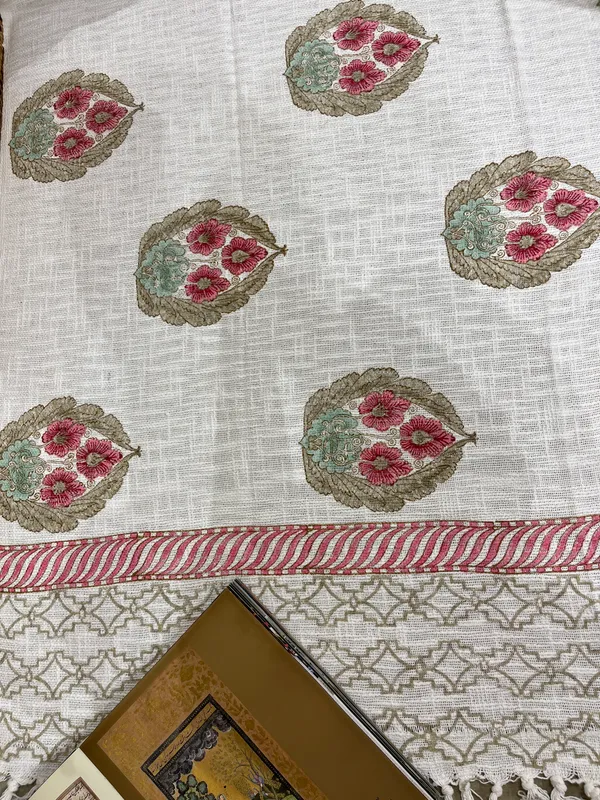 Off_White_Handloom_Cotton_Sofa_Throw_For_Everyday_Use