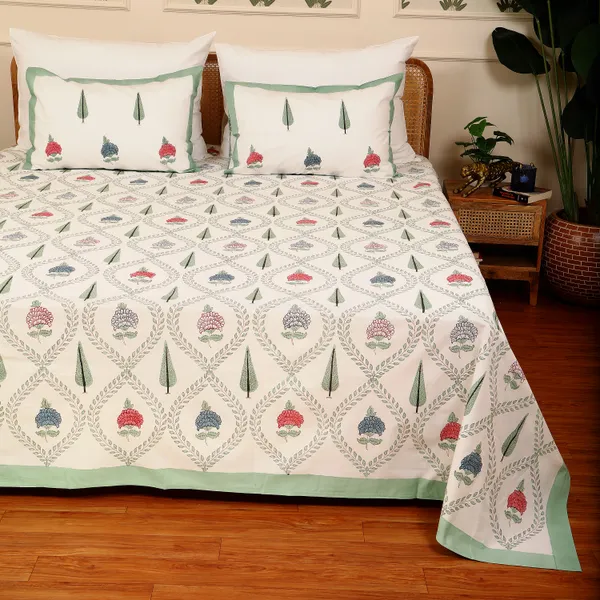 Off_White_100%_Cotton_Hand_Block_Bedsheet_King_For_Everyday_Use