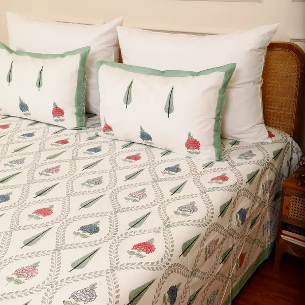 Off_White_100%_Cotton_Hand_Block_Bedsheet_King_For_Everyday_Use