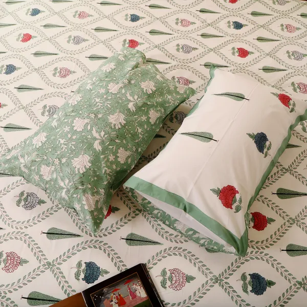 Off_White_100%_Cotton_Hand_Block_Bedsheet_King_For_Everyday_Use