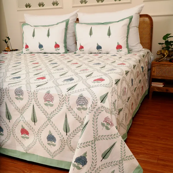 Off_White_100%_Cotton_Hand_Block_Bedsheet_King_For_Everyday_Use