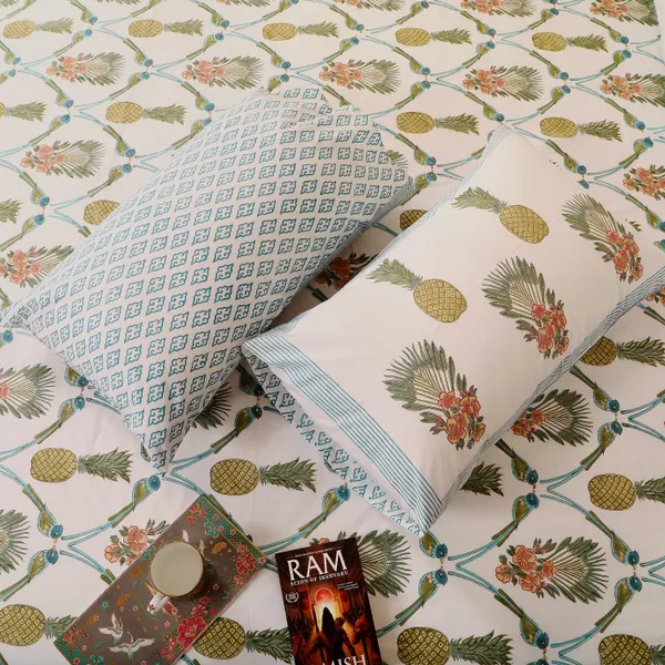 Off_White_100%_Cotton_Hand_Block_Bedsheet_King_For_Everyday_Use