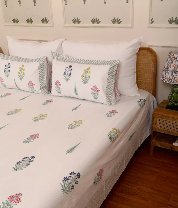 Off_White_100%_Cotton_Hand_Block_Bedsheet_King_For_Everyday_Use