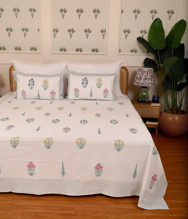 Off_White_100%_Cotton_Hand_Block_Bedsheet_King_For_Everyday_Use