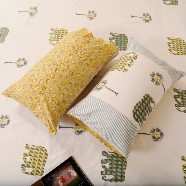 Off_White_100%_Cotton_Hand_Block_Bedsheet_King_For_Everyday_Use