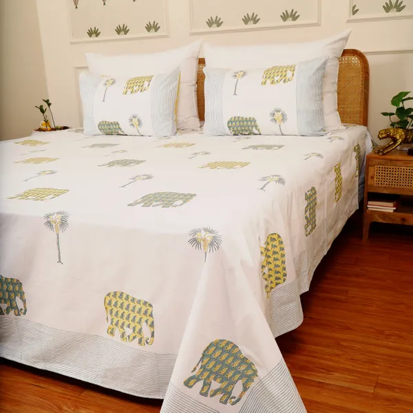 Off_White_100%_Cotton_Hand_Block_Bedsheet_King_For_Everyday_Use