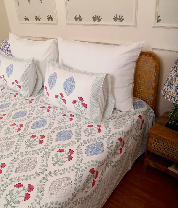 Off_White_100%_Cotton_Hand_Block_Bedsheet_King_For_Everyday_Use