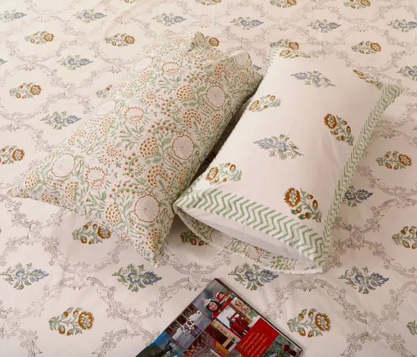 Off_White_100%_Cotton_Hand_Block_Bedsheet_King_For_Everyday_Use
