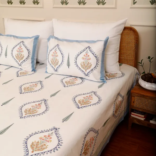 Off_White_100%_Cotton_Hand_Block_Bedsheet_King_For_Everyday_Use