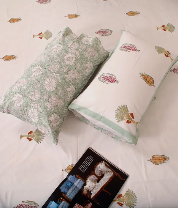 Off_White_100%_Cotton_Hand_Block_Bedsheet_King_For_Everyday_Use