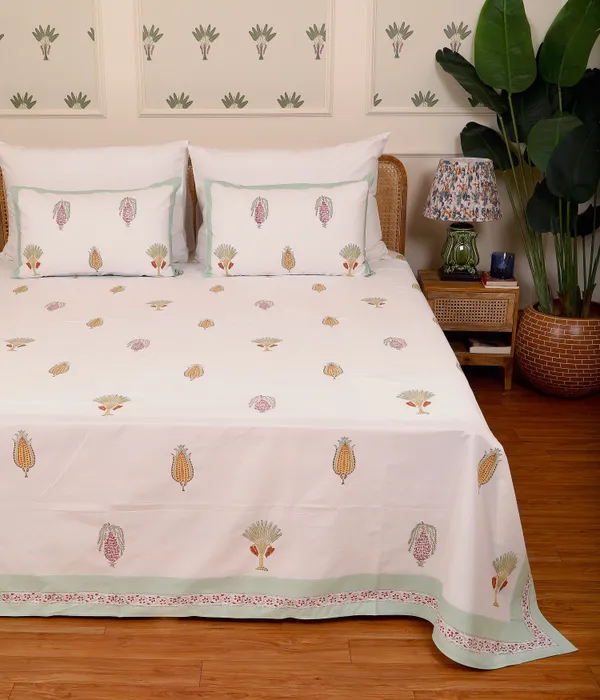 Off_White_100%_Cotton_Hand_Block_Bedsheet_King_For_Everyday_Use