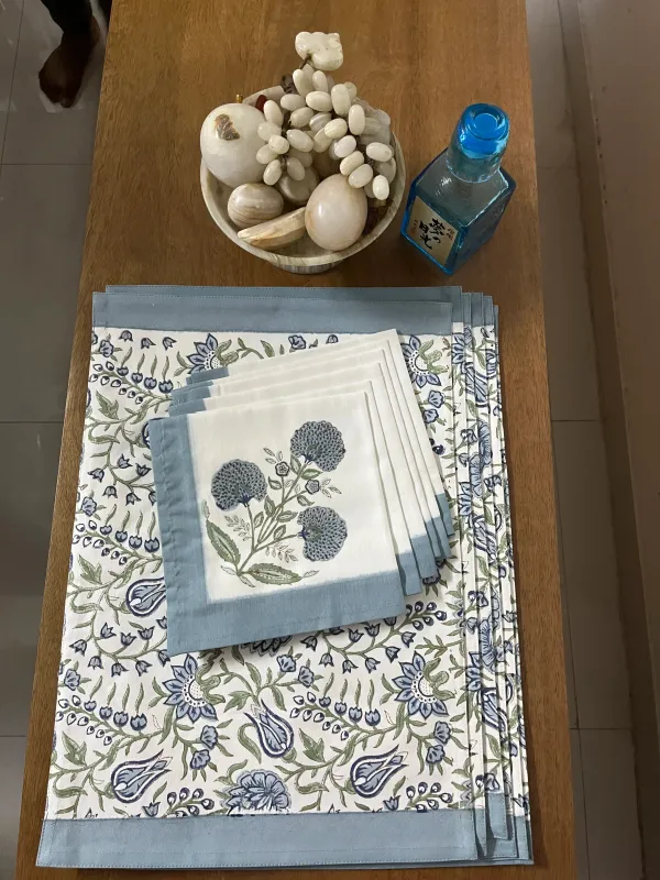 Off_White_Canvas_Mat_Set_For_Everyday_Use