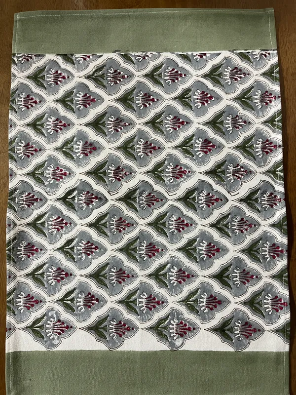 Off_White_Canvas_Mat_Set_For_Everyday_Use