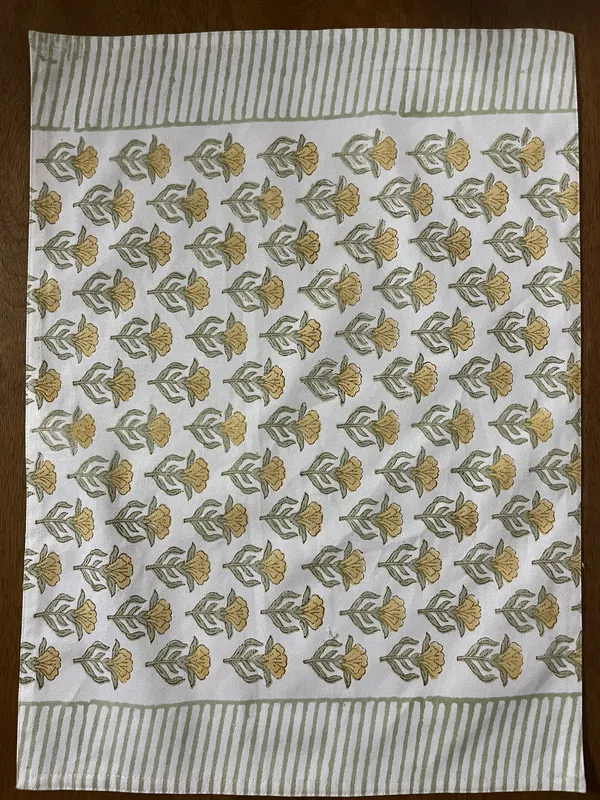 Off_White_Canvas_Mat_Set_For_Everyday_Use