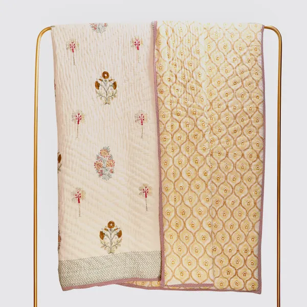 Off_White_100%_Cotton_Hand_Block_King_Size_Quilt_For_Everyday_Use