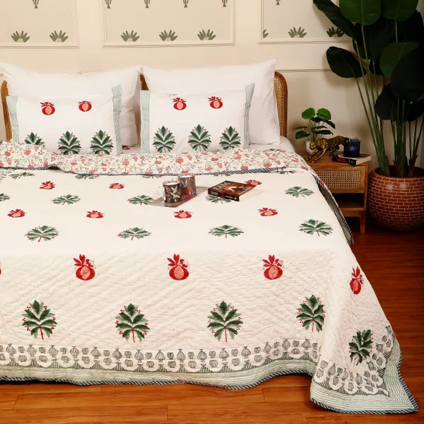 Off_White_100%_Cotton_Hand_Block_King_Size_Quilt_For_Everyday_Use