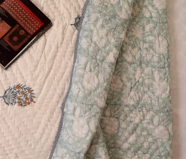 Off_White_100%_Cotton_Hand_Block_King_Size_Quilt_For_Everyday_Use