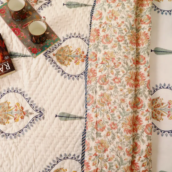 Off_White_100%_Cotton_Hand_Block_King_Size_Quilt_For_Everyday_Use