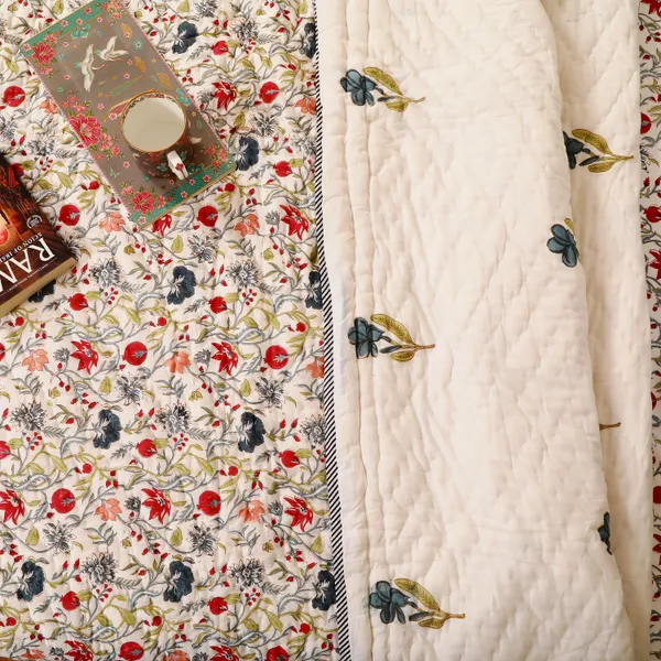 Off_White_100%_Cotton_Hand_Block_King_Size_Quilt_For_Everyday_Use