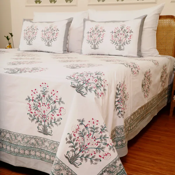 Off_White_100%_Cotton_Hand_Block_Bedsheet_Super_King_For_Everyday_Use