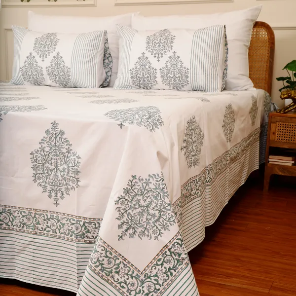Off_White_100%_Cotton_Hand_Block_Bedsheet_Super_King_For_Everyday_Use