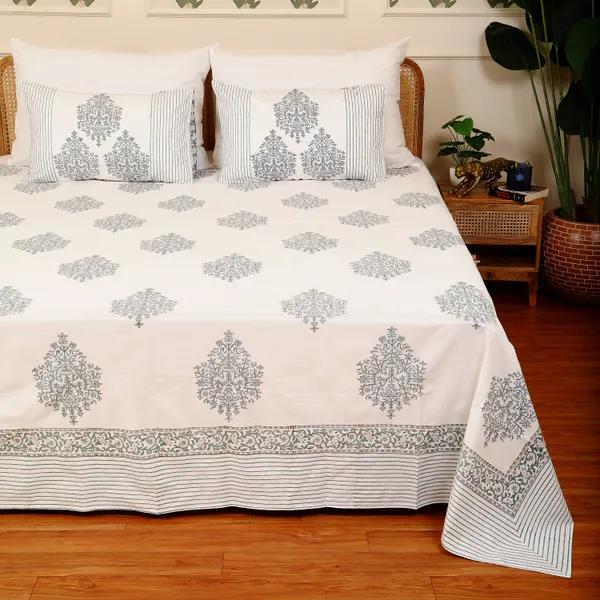 Off_White_100%_Cotton_Hand_Block_Bedsheet_Super_King_For_Everyday_Use