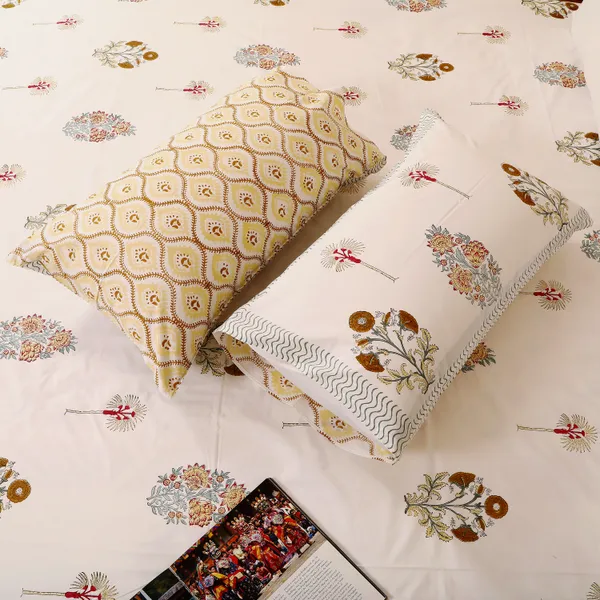 Off_White_100%_Cotton_Hand_Block_Bedsheet_Super_King_For_Everyday_Use