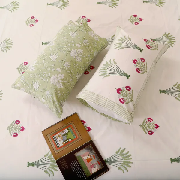 Off_White_100%_Cotton_Hand_Block_Bedsheet_Super_King_For_Everyday_Use