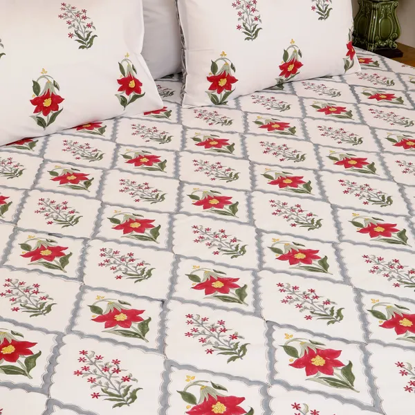 Off_White_100%_Cotton_Hand_Block_Bedsheet_Super_King_For_Everyday_Use