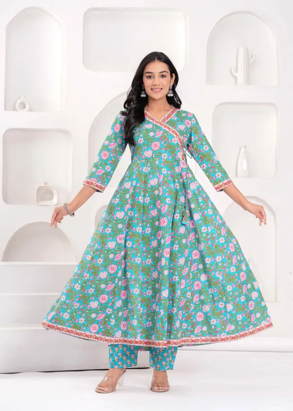 Green_Cotton_Embroidered_Kurta_For_Women