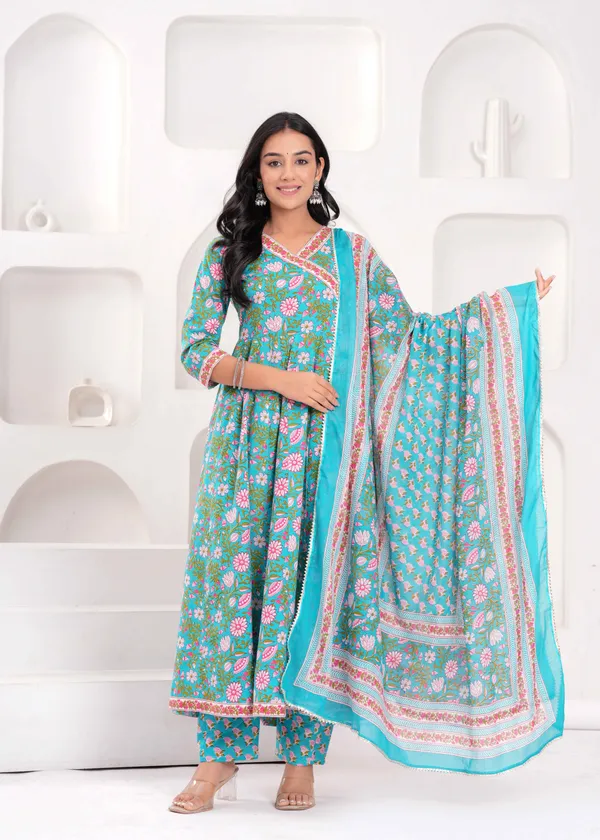 Green_Cotton_Embroidered_Kurta_For_Women
