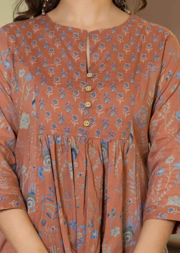 Peach_Cotton_Anarkali_Kurta_For_Women
