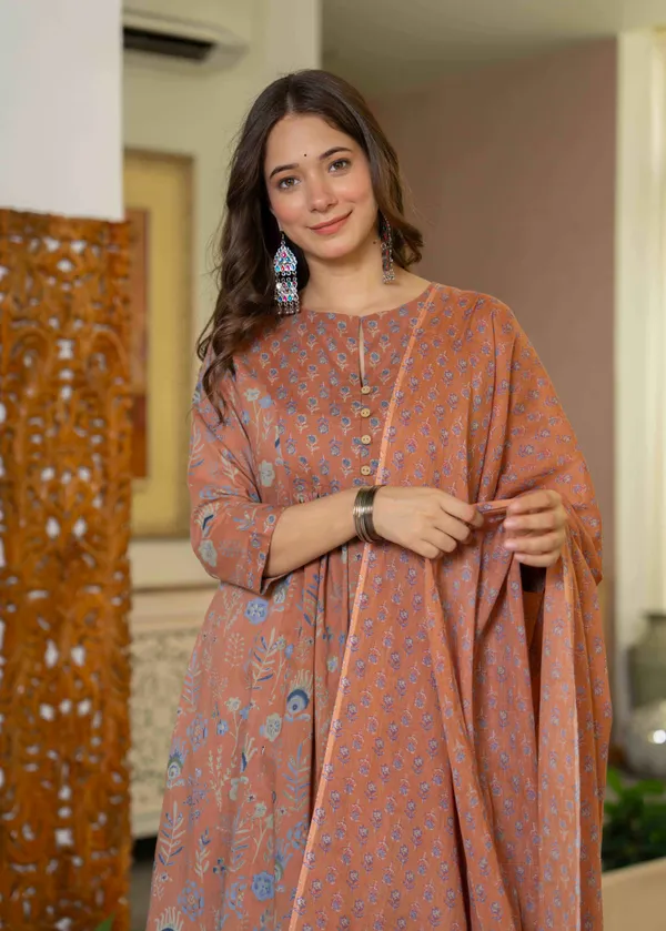 Peach_Cotton_Anarkali_Kurta_For_Women