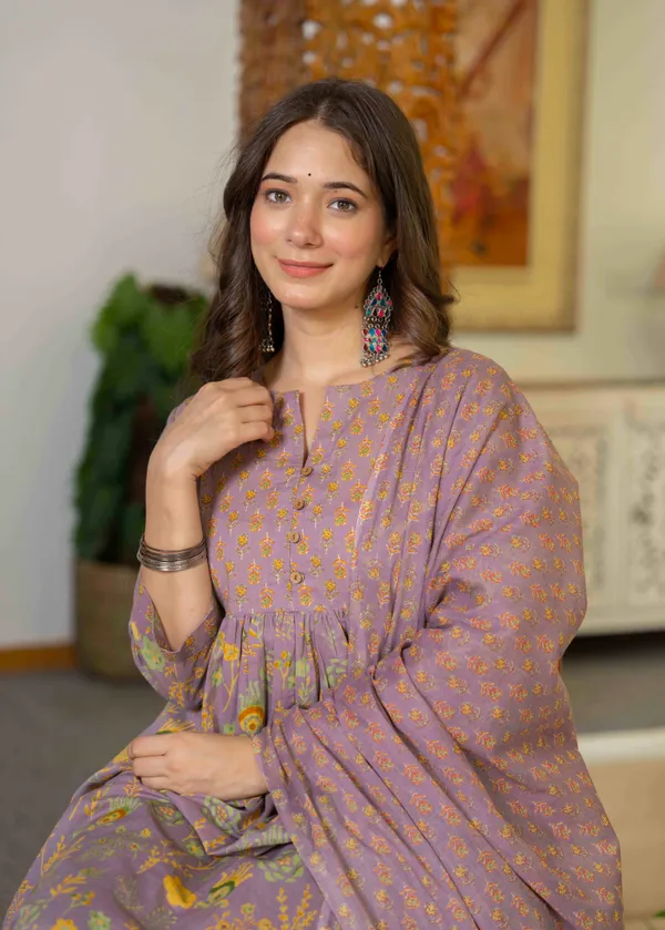 Lavender_Cotton_Anarkali_Kurta_For_Women