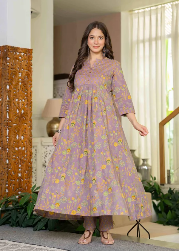 Lavender_Cotton_Anarkali_Kurta_For_Women