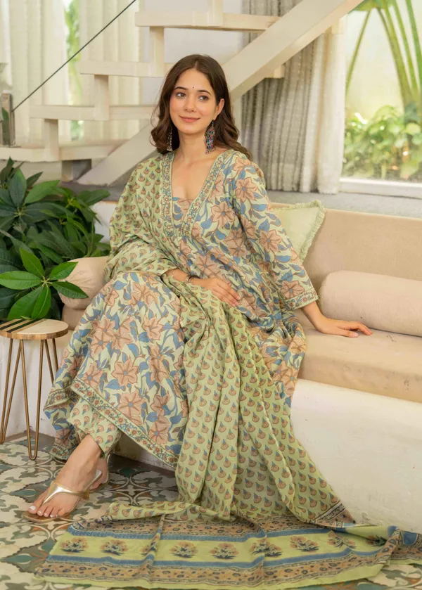 Green_Cotton__Kurta_For_Women