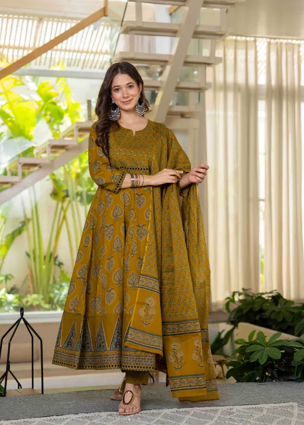 Mustard_Cotton_Anarkali_Kurta_For_Women