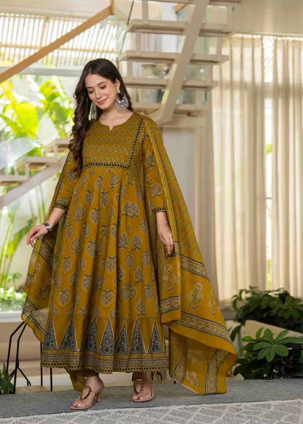 Mustard_Cotton_Anarkali_Kurta_For_Women
