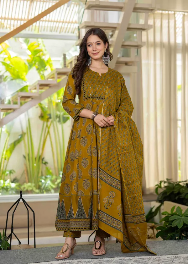 Mustard_Cotton_Anarkali_Kurta_For_Women