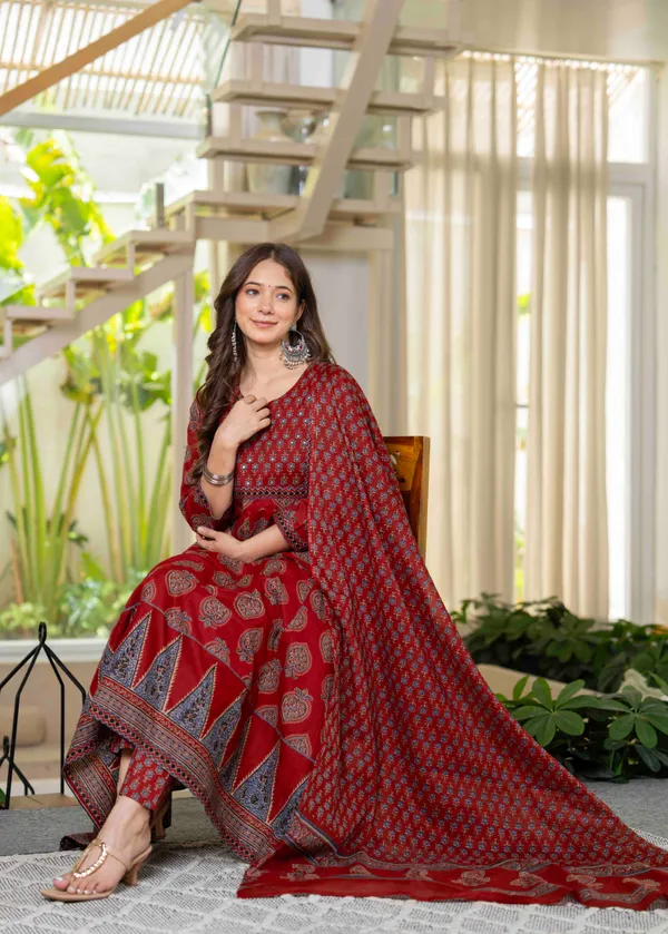 Red_Cotton_Anarkali_Kurta_For_Women